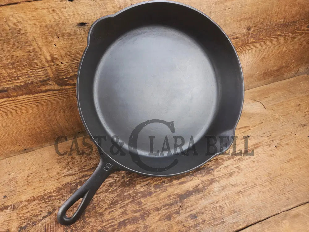 Larger Griswold #9 Cast Iron Skillet with Large Block Logo 710 F. Great protein or large saute skillet Skillet