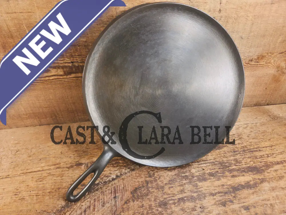 Largest of the handled griddles. 1930’s Era Wagner Ware #10 Cast Iron Round Griddle 1110 Makes great Grilled Cheese!