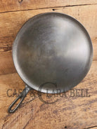 Largest of the handled griddles. 1930’s Era Wagner Ware #10 Cast Iron Round Griddle 1110 Makes great Grilled Cheese!