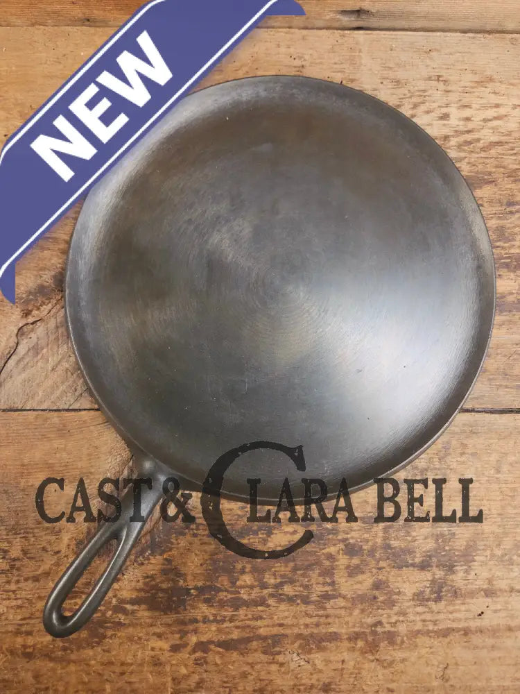 Largest of the handled griddles. 1930’s Era Wagner Ware #10 Cast Iron Round Griddle 1110 Makes great Grilled Cheese!