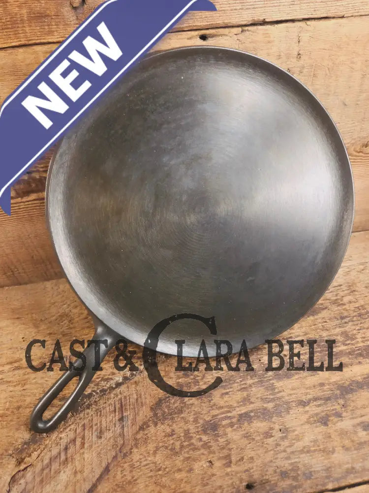 Largest of the handled griddles. 1930’s Era Wagner Ware #10 Cast Iron Round Griddle 1110 Makes great Grilled Cheese!
