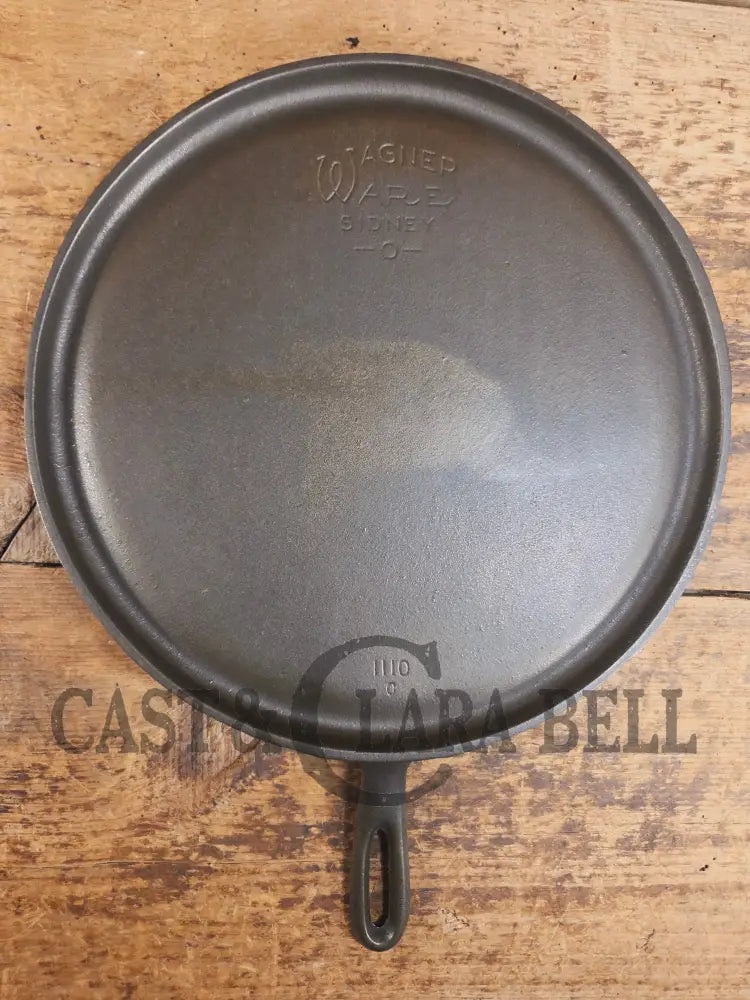 Largest of the handled griddles. 1930’s Era Wagner Ware #10 Cast Iron Round Griddle 1110 Makes great Grilled Cheese!
