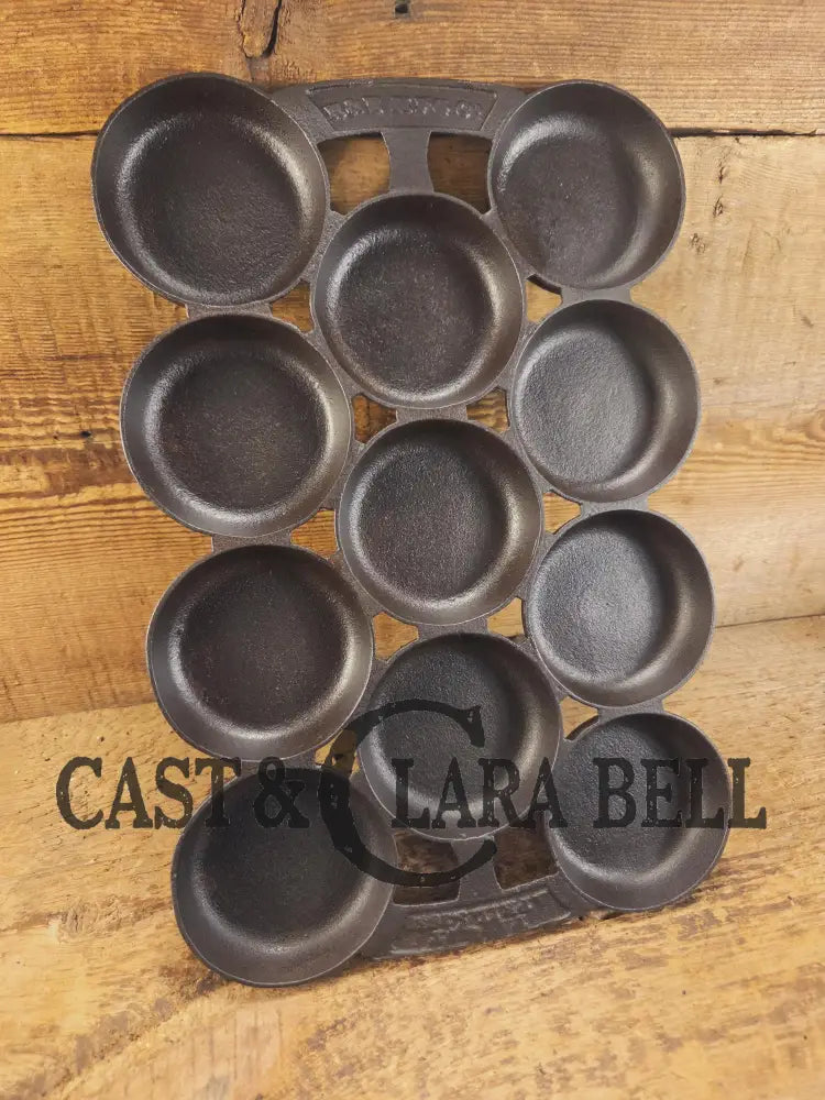 Late 1800’s #2 Gem Pan by Russell and Erwin Connecticut. Perfect for biscuits or english muffins! Restored and Ready to