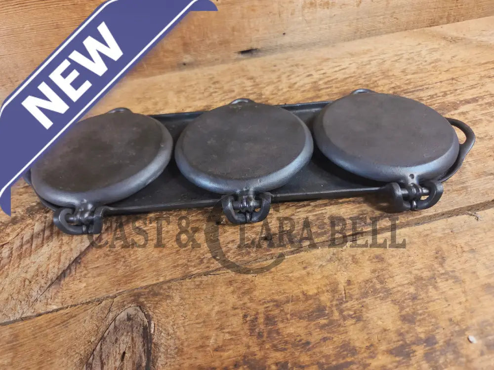 Late 1800’s 3-Section Pancake Flop Griddle by Schofield MFG. New York. Mint condition SC24 - Griddle