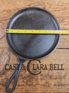 Late 1800’s Antique #6 Round ’Snack’ Griddle with Gate mark and Raised 6 P. Perfect size for one! Griddle