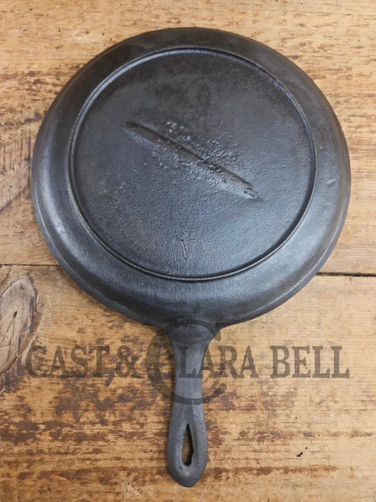 Late 1800’s Antique #8 Round Stove Eye Griddle with Gate mark and Raised 8 semi-fancy handle Griddle