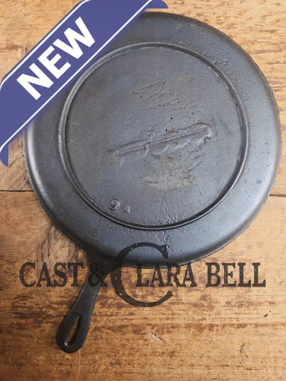 Late 1800’s Antique #9 Round Stove Eye Griddle with Gate mark and Raised 9 straight handle Griddle