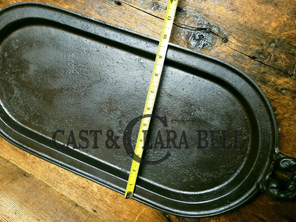 Late 1800S Antique Gate-Marked #3 Cast Iron Griddle With Foot Nubs And Ornate Handle!