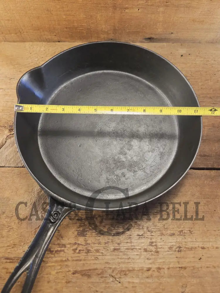 Late 1800’s HTF Marietta 9 inch Skillet with Gatemark & Marietta PA markings. Restored and Ready to Use! Skillet