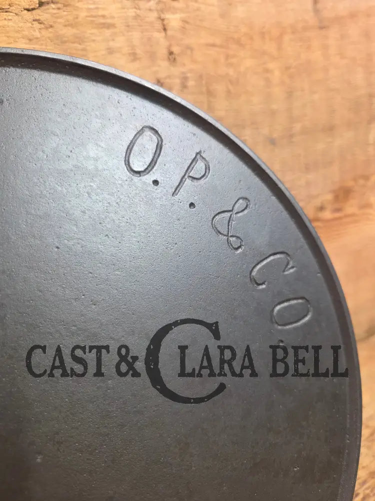 Late 1800’s HTF Orr & Painter and Co. #8 cast iron skillet. Reading PA. Mint condition and elegant to use in your