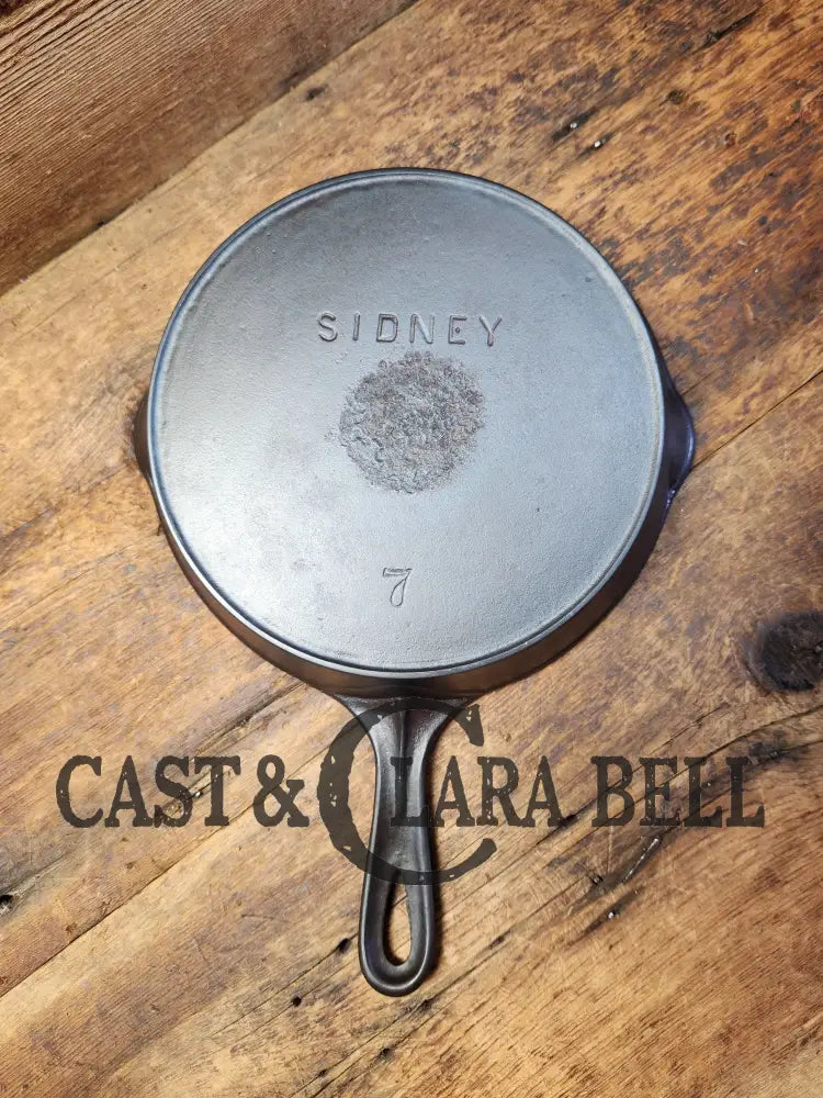 Late 1800’S Sidney (Pre-Wagner) Holloware #7 Cast Iron Skillet. Pitting But Otherwise Gorgeous!