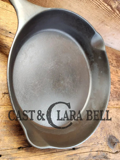 Late 1800’S Sidney (Pre-Wagner) Holloware #7 Cast Iron Skillet. Pitting But Otherwise Gorgeous!