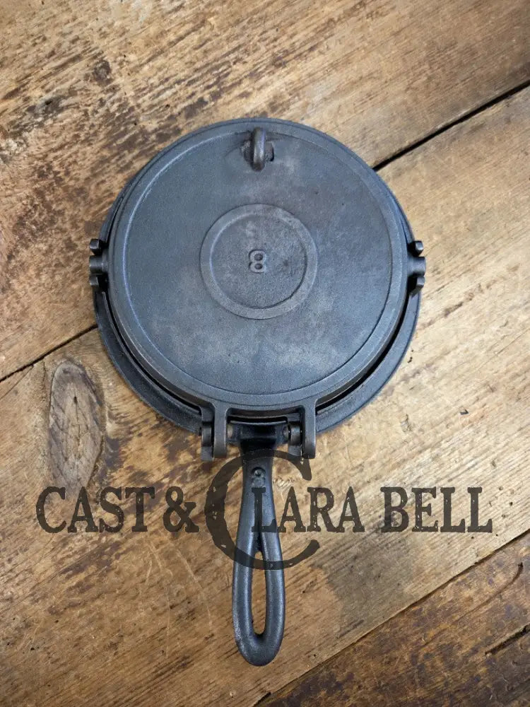 Late 1800’s Unmarked BEAUTIFUL #8 Antique Waffle iron. Awesome raised 8 on both paddles and handles. VERY cool! Waffle