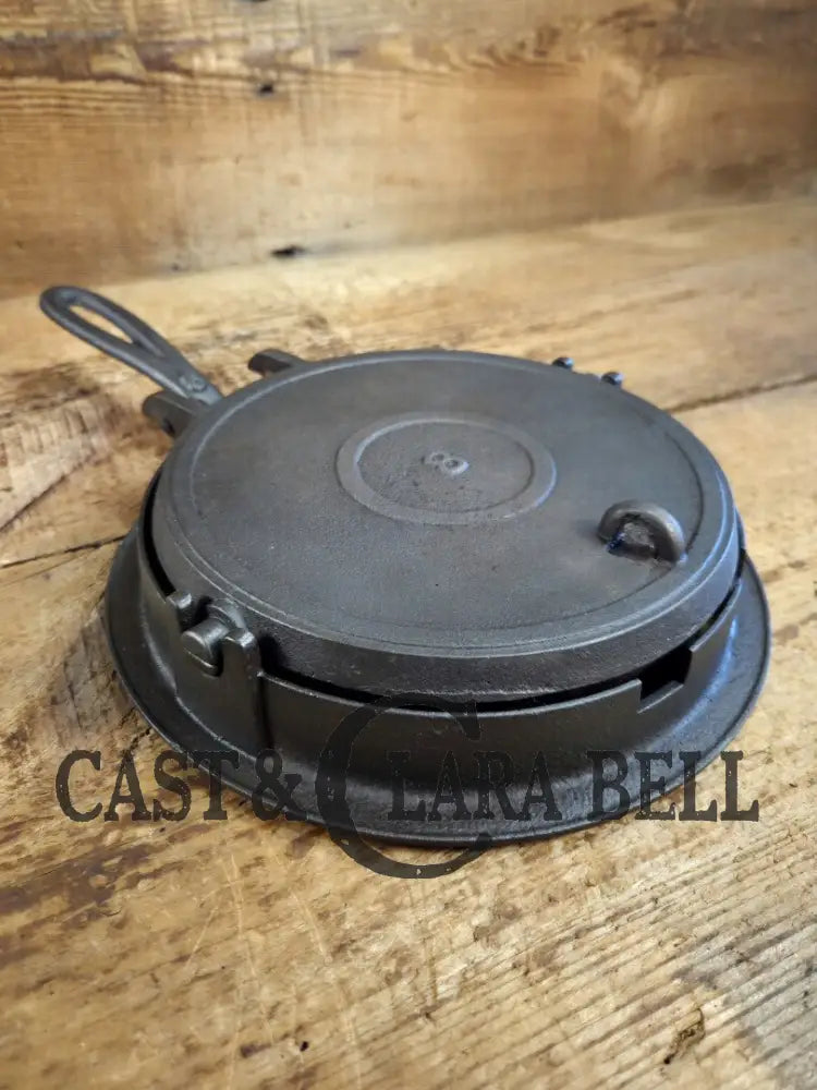 Late 1800’s Unmarked BEAUTIFUL #8 Antique Waffle iron. Awesome raised 8 on both paddles and handles. VERY cool! Waffle