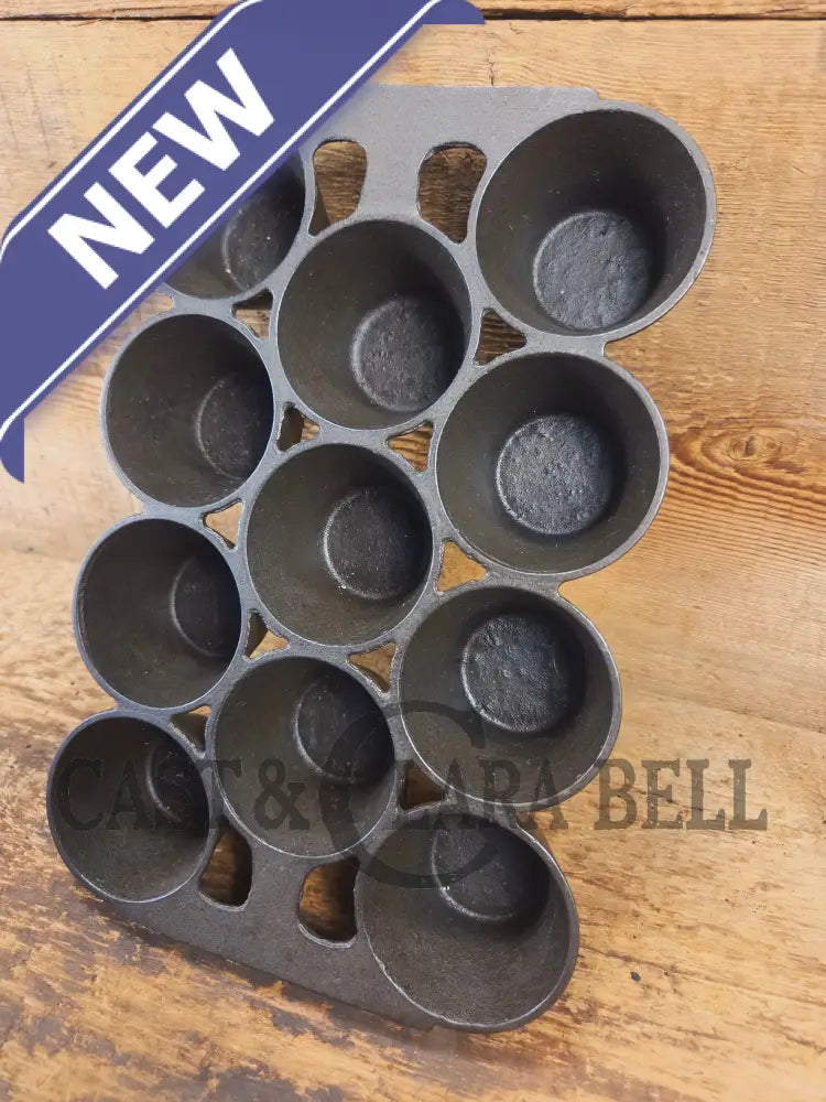 Late 1890’s Erie #10 Popover Pan 11 cup. 948. Variation #4. Beautifully restored and ready to make muffins popovers and