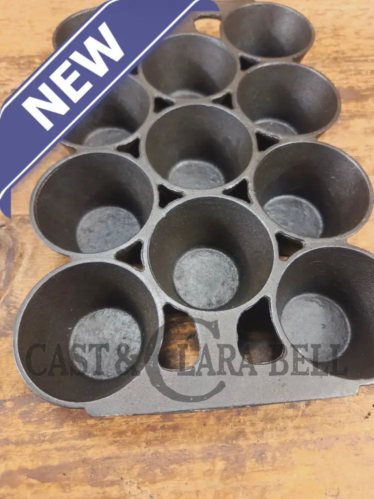 Late 1890’s Erie #10 Popover Pan 11 cup. 948. Variation #4. Beautifully restored and ready to make muffins popovers and
