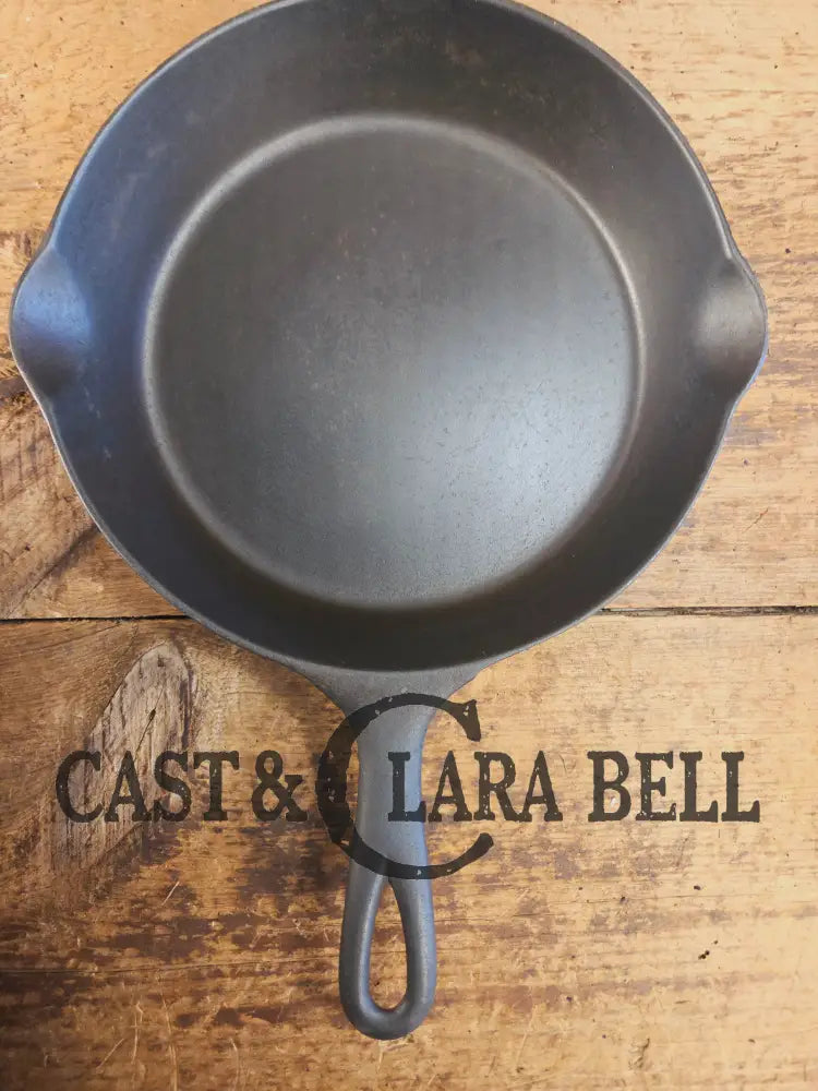 Late 1890’s Griswold’s ERIE #7 second series skillet. D maker’s mark. Beautiful and lightweight Skillet