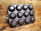 Gorgeous 12 Cup Cast Iron Turk Head Gem Pan. Unmarked Likely Lodge. Bakeware