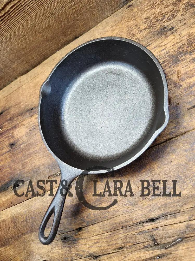 Lodge ’Opryland’ Hotel Cast Iron Skillet. Super Unique Wonderful Gift Idea! Skillet