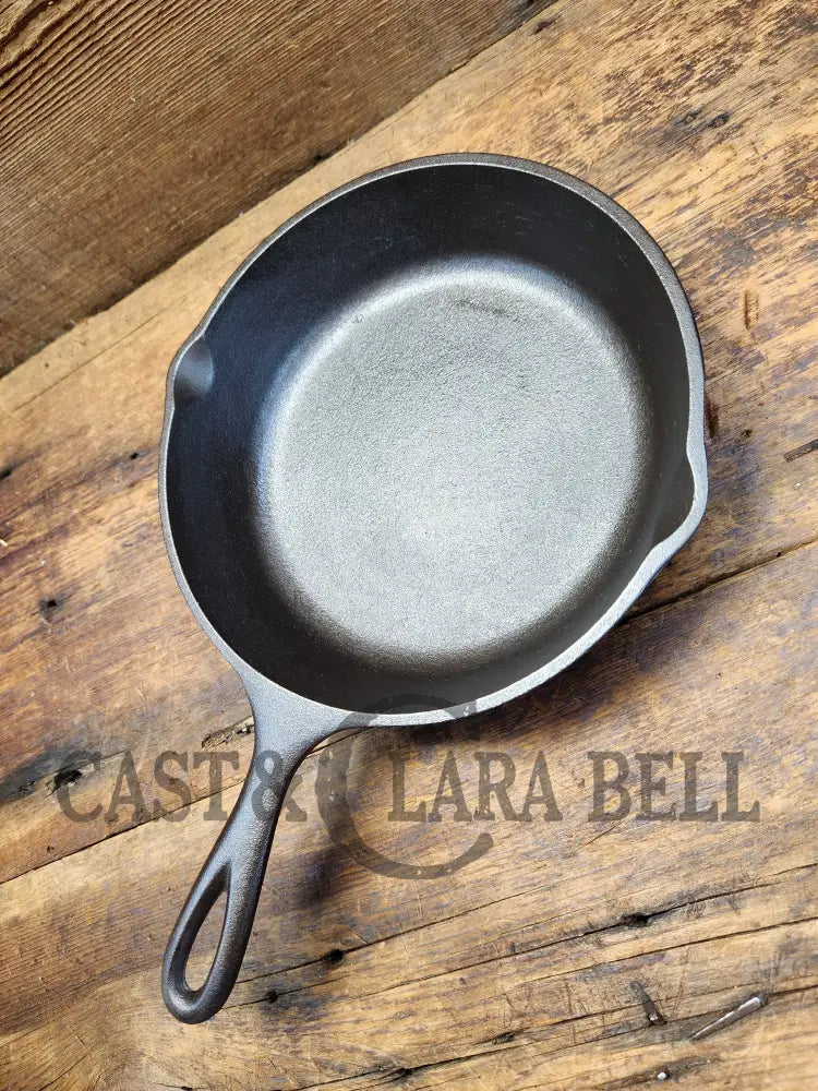 Lodge ’Opryland’ Hotel Cast Iron Skillet. Super Unique Wonderful Gift Idea! Skillet