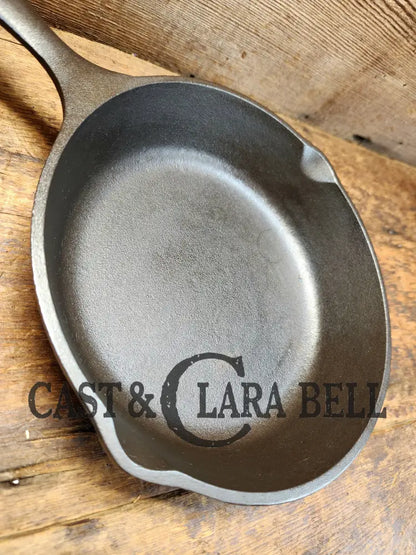 Lodge ’Opryland’ Hotel Cast Iron Skillet. Super Unique Wonderful Gift Idea! Skillet