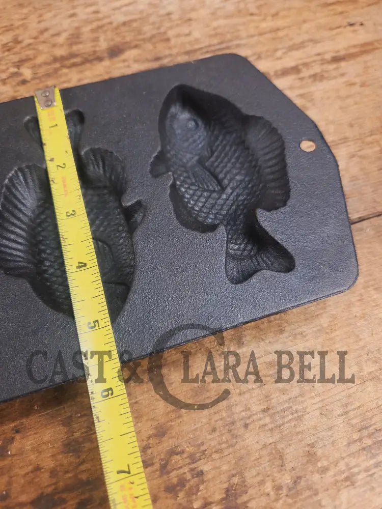 Lodge Perch Pan 5PP2. Awesome cornbread! Bakeware