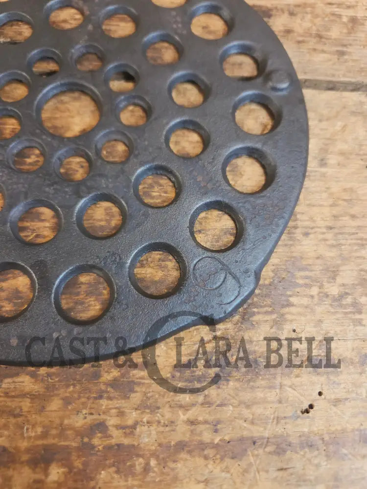 Lodge Trivet for Dutch Oven’s sized 8-9-10. Perfect for your Lodge Dutch Oven - Dutch Ovens Trivets & Kettles