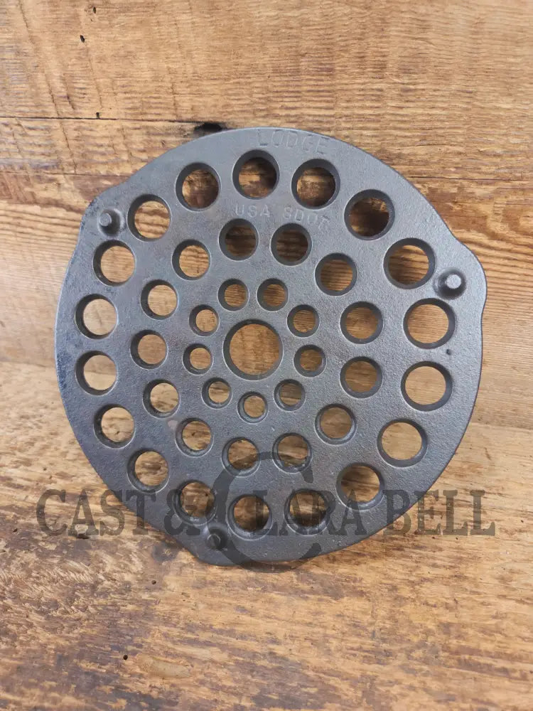 Lodge Trivet for Dutch Oven’s sized 8 Perfect for your Lodge Dutch Oven - Dutch Ovens Trivets & Kettles