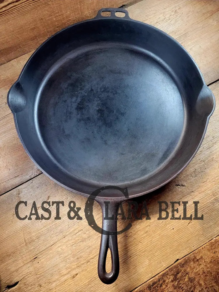 Looking For A Big Skillet?? The Biggest Handled Skillet Made By Wagner. Early 1930’S #14A Cast