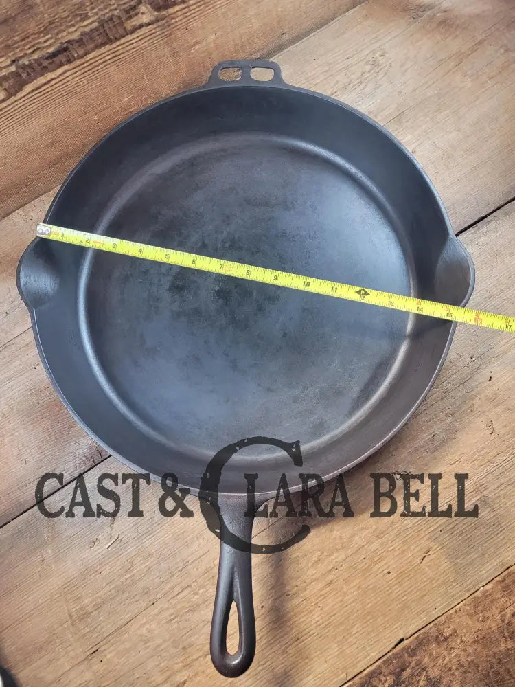 Looking For A Big Skillet?? The Biggest Handled Skillet Made By Wagner. Early 1930’S #14A Cast