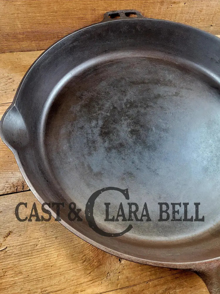 Looking For A Big Skillet?? The Biggest Handled Skillet Made By Wagner. Early 1930’S #14A Cast