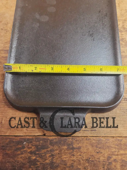 LOVE it. Great gift! 1920’s Large Block Logo Griswold #7 Cast Iron Long Griddle 744 Griddle