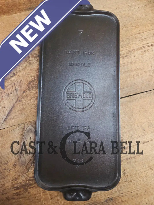 LOVE it. Great gift! 1920’s Large Block Logo Griswold #7 Cast Iron Long Griddle 744 Griddle