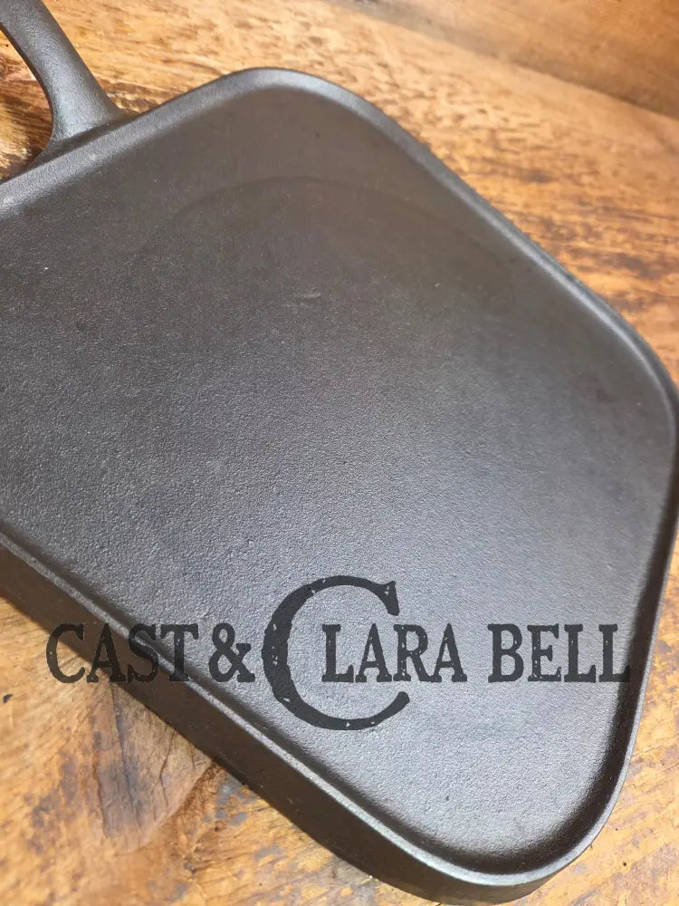 LOVE these tough to find griddles! Lodge square handled #9 Griddle. Versatile pan for your arsenal! Griddle