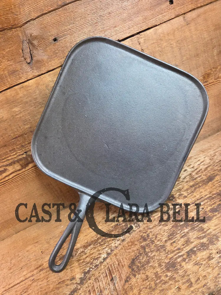 LOVE these tough to find griddles! Lodge square handled #9 Griddle. Versatile pan for your arsenal! Griddle