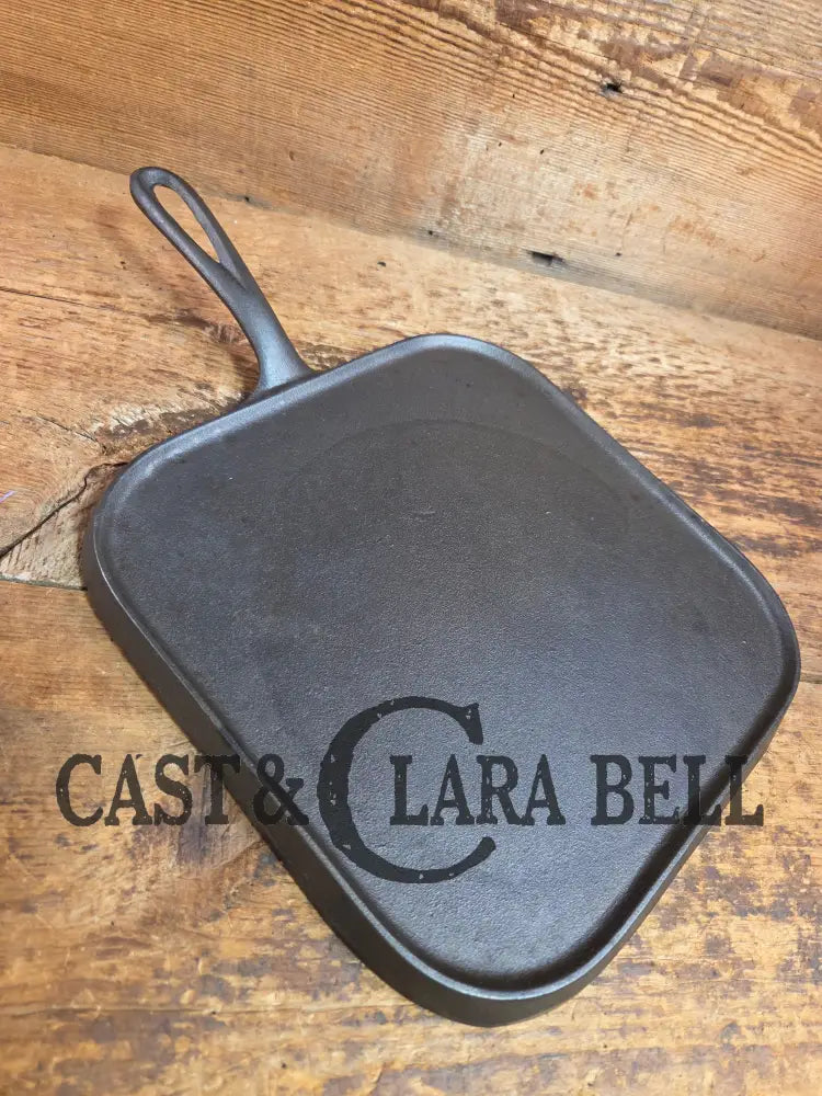 LOVE these tough to find griddles! Lodge square handled #9 Griddle. Versatile pan for your arsenal! Griddle