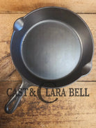 Lovely 1920’s Griswold #9 Skillet with Heat Ring and Large Block Logo 710 M. One of the most popular Griswold lines