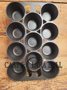 Lovely Griswold No. 10 Popover Pan 948 A Variation 10 with Griswolds & Erie markings. Ready to make brownies muffins or