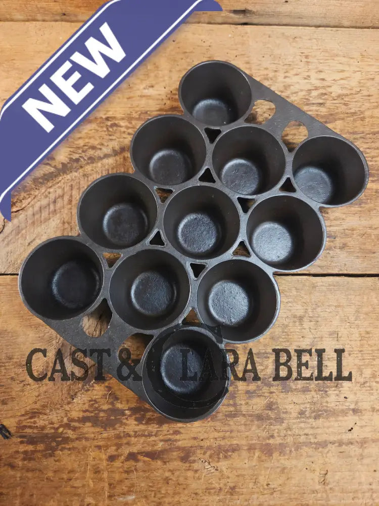 Lovely Griswold No. 10 Popover Pan 948 A Variation 10 with Griswolds & Erie markings. Ready to make brownies muffins or