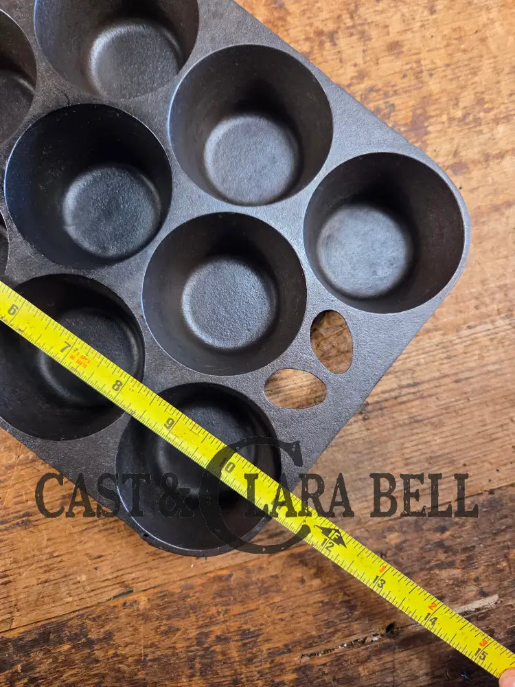 Lovely Griswold No. 10 Popover Pan 949 C. Fully Restored and ready to make the best brownies muffins or cornbread