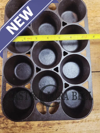 Lovely Griswold No. 10 Popover Pan 949. Fully Restored and ready to make the best brownies muffins or cornbread! SC24
