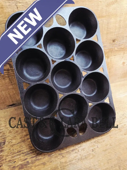 Lovely Griswold No. 10 Popover Pan 949. Fully Restored and ready to make the best brownies muffins or cornbread! SC24