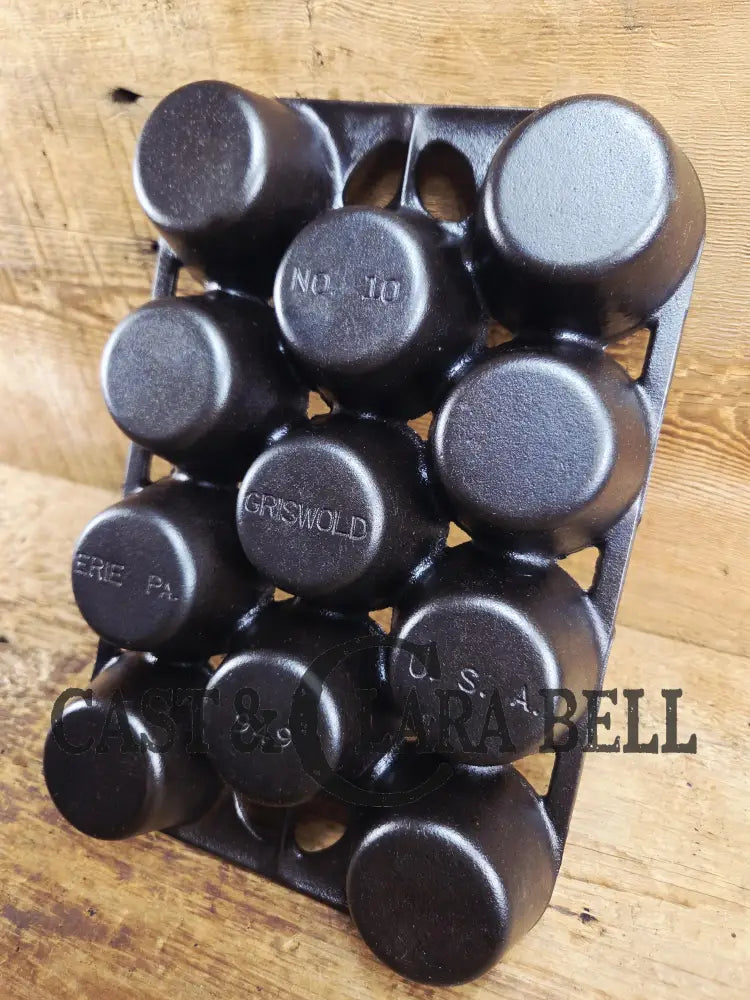 Lovely Griswold No. 10 Popover Pan 949. Fully Restored and ready to make the best brownies muffins or cornbread! SC24