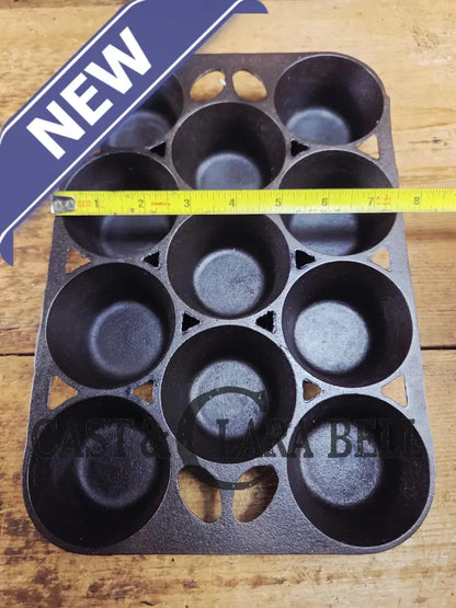 Lovely Griswold No. 10 Popover Pan 949. Fully Restored and ready to make the best brownies muffins or cornbread! SC24