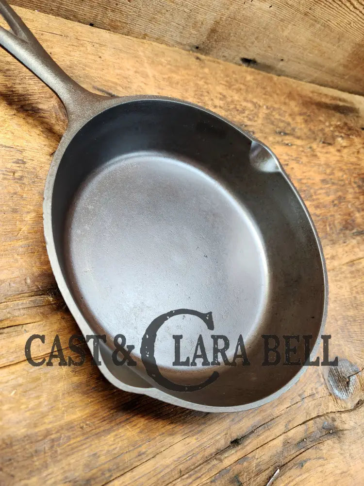 Lovely Lodge #5 With 3 Notch Heat Ring. Great Gift Idea! Restored And Ready To Use! Skillet