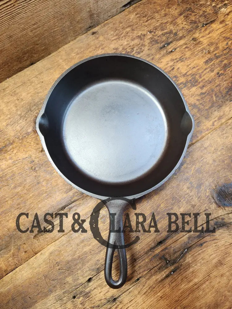 Lovely Lodge #5 With 3 Notch Heat Ring. Great Gift Idea! Restored And Ready To Use! Skillet