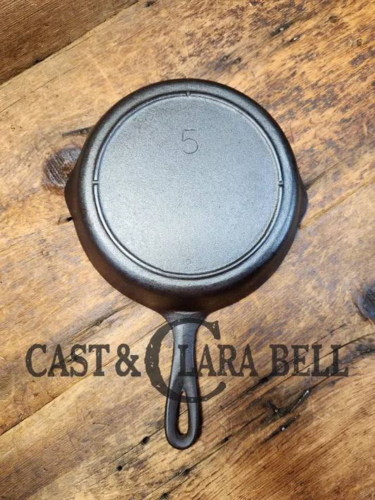 Lovely Lodge #5 With 3 Notch Heat Ring. Great Gift Idea! Restored And Ready To Use! Skillet