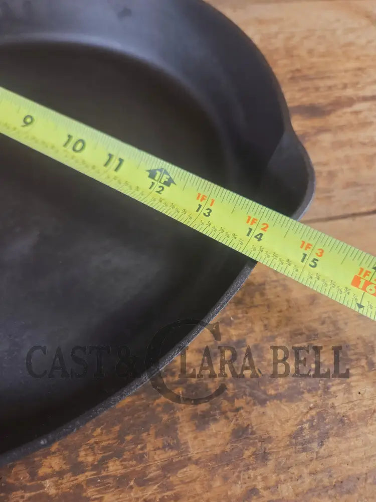 Lucky #13. 1930s Wagner Ware #13 Skillet w/ Stylized Logo Heat Ring 1063. A tough one to find! - Skillet