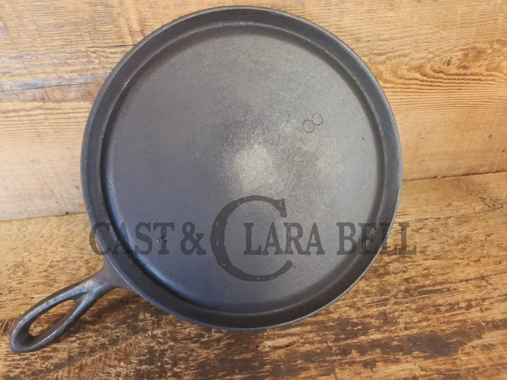 Make 100 year old grilled cheese! Earlier 1920’s era Lodge #8 Round Griddle. Raised P Incised 8 - Griddle