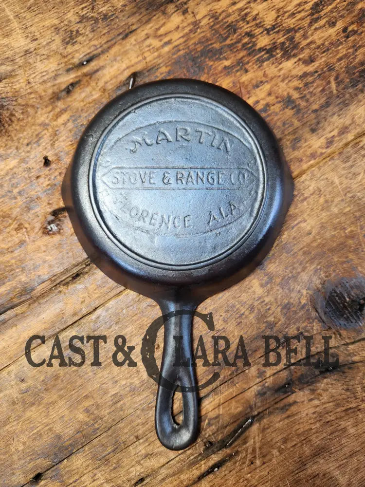 Martin Stove & Range Co. #3 Cast Iron Egg Skillet With ’Hamburger’ Logo